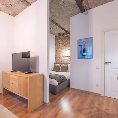 Apartment Quiet Hideaway In Centrs *