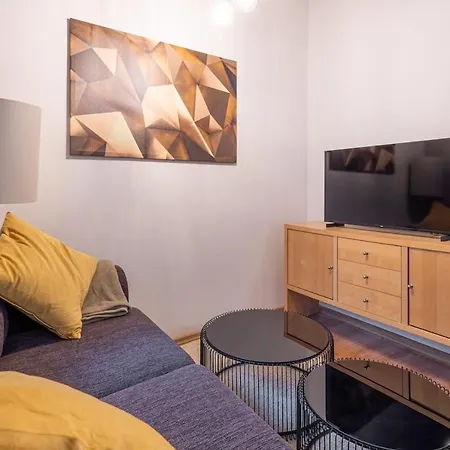 Quiet Hideaway In Centrs *